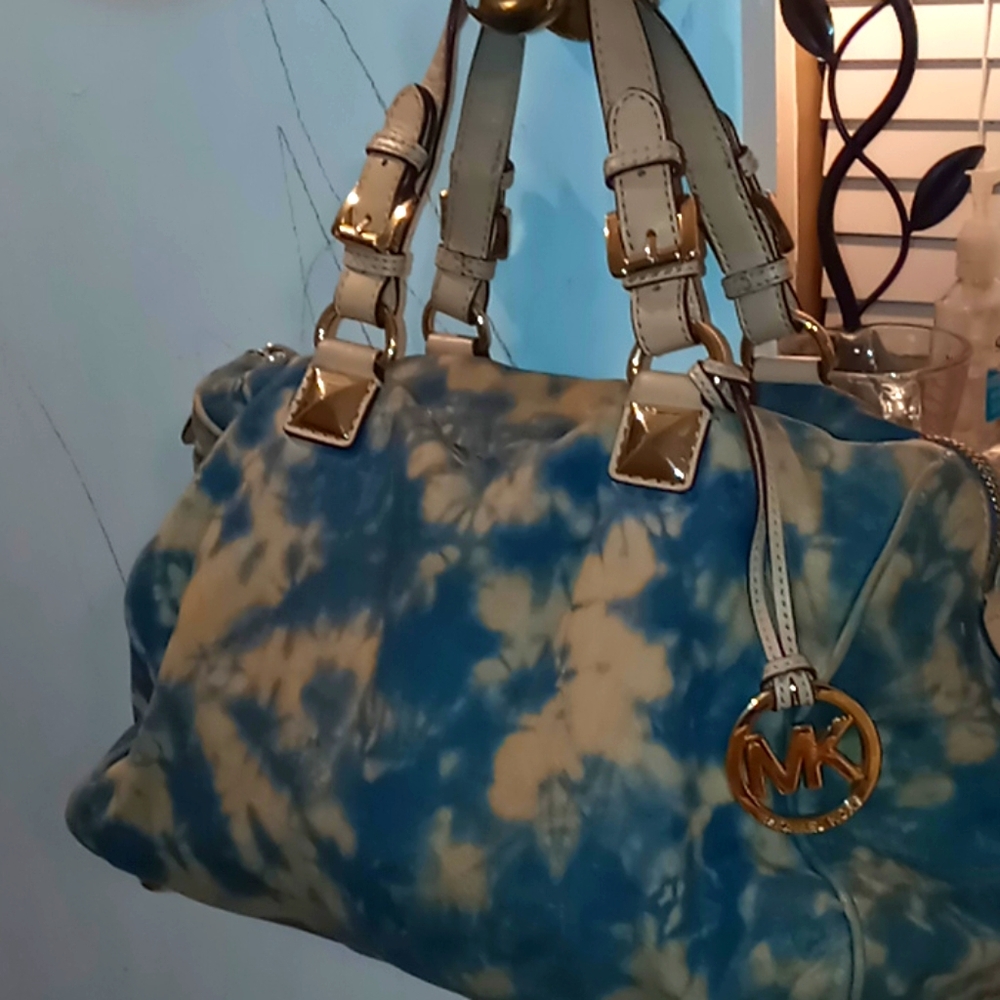 Michael kors purse